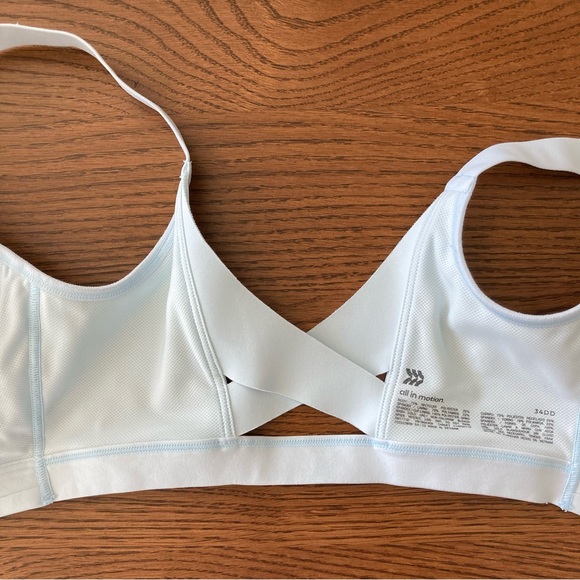 Women’s Sports Bra - High Support Sculpt Zip-front - Picture 5 of 7